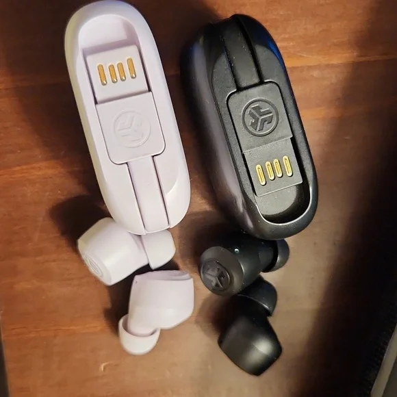 JLab Sets Of Ear Buds. 2 Sets Never Used - Picture 2 of 4